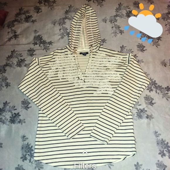 NWOT Chaps Women's Hoodie: Cozy Streetwear - Picture 3 of 3